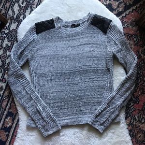 H&M sweater with quilted leather shoulders size S